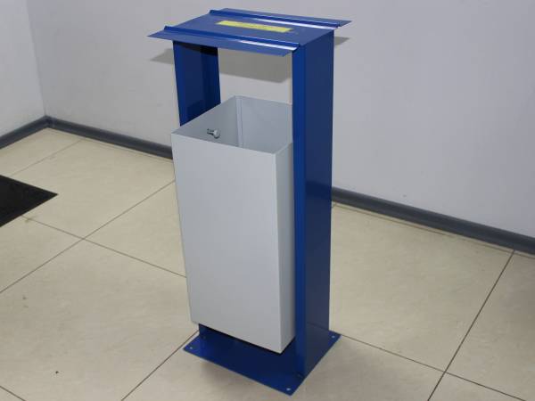 Урна с зонтиком